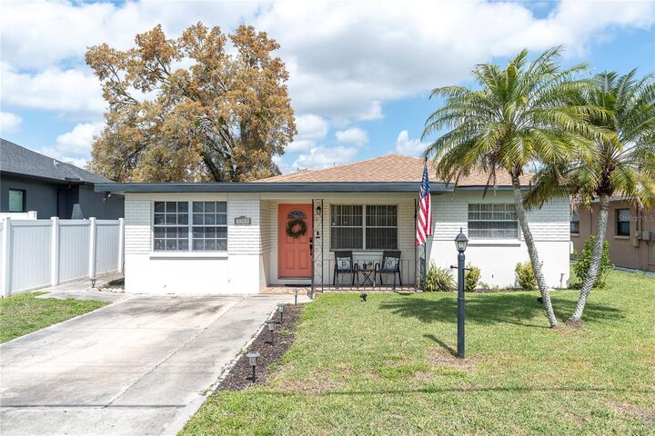 Property Photo: 3307 W Braddock Street FL 33607