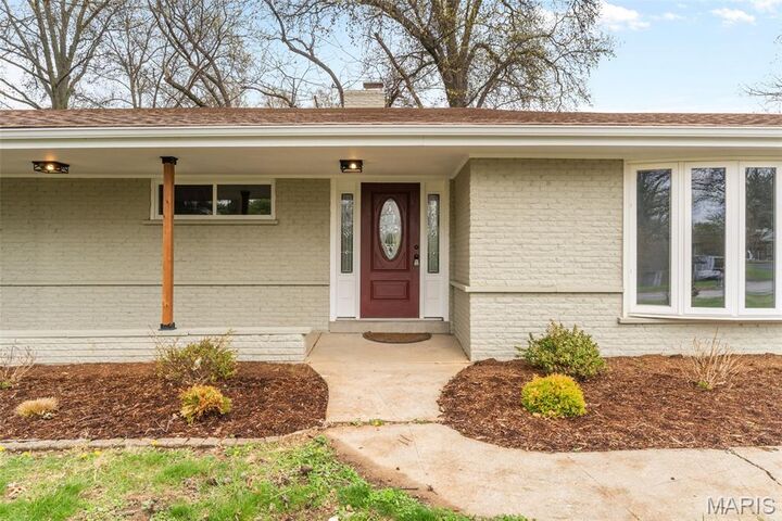 Property Photo:  26 Castle Drive  MO 63034 