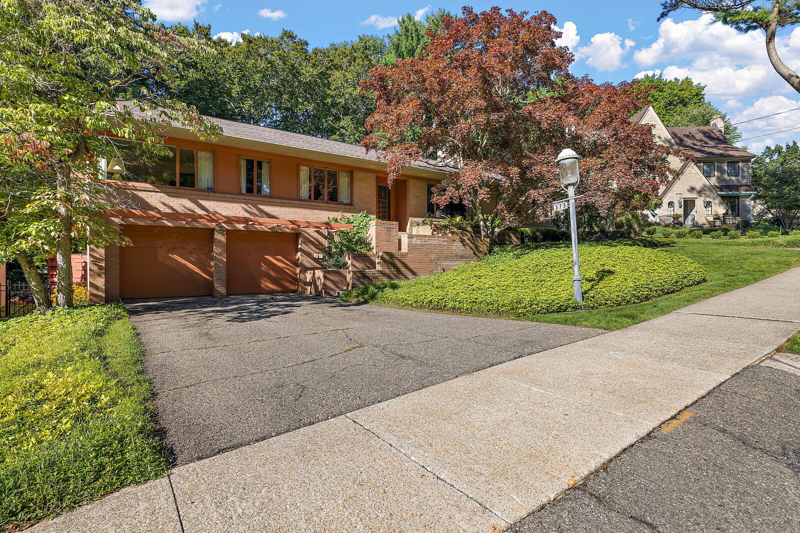 Property Photo:  375 Woodlawn Avenue  MI 49417 