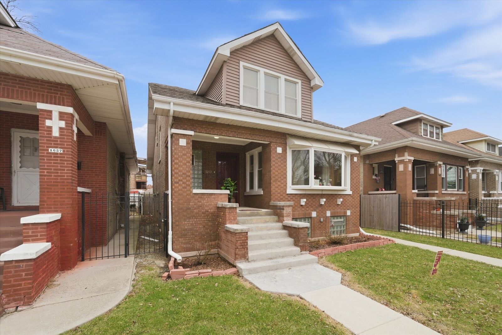 Property Photo:  1653 N Parkside Avenue  IL 60639 