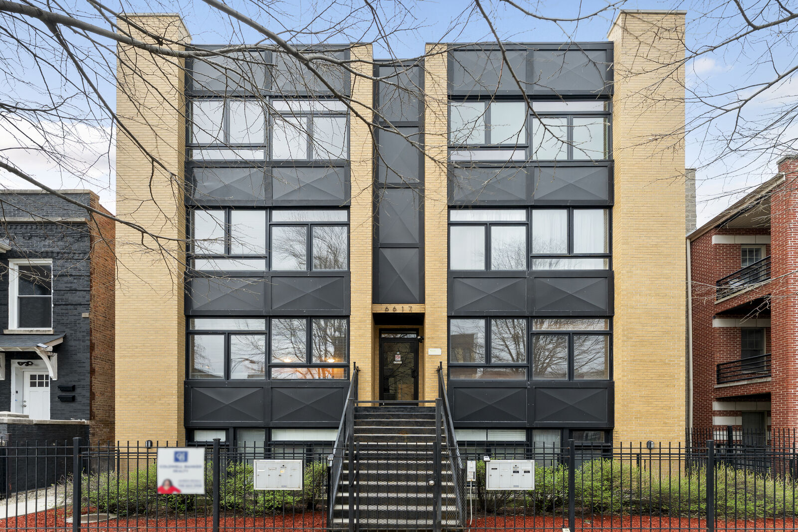 Property Photo: 6617 S Ingleside Avenue 2N IL 60637