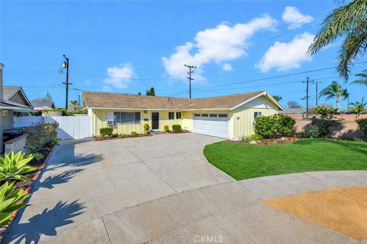 Property Photo: 5961 Nugget CA 92647