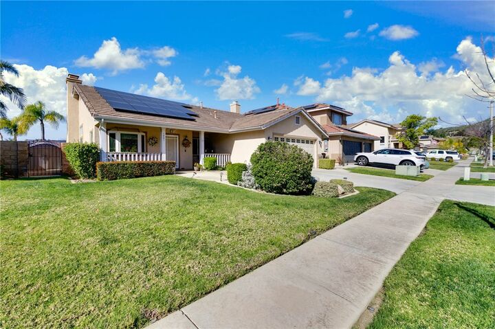 Property Photo:  1401 Hermosa Drive  CA 92879 