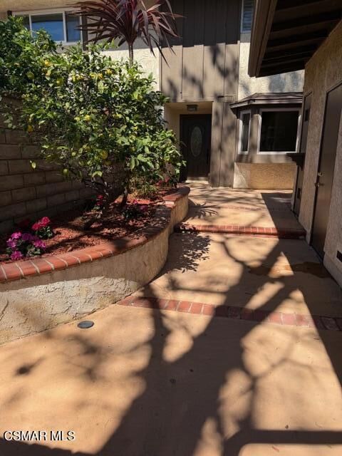 Property Photo: 425 Baja Court CA 93010