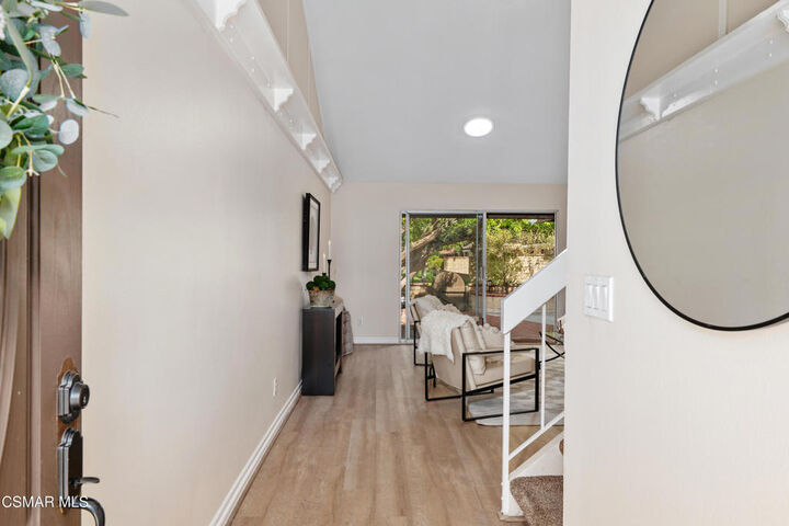 Property Photo:  425 Baja Court  CA 93010 