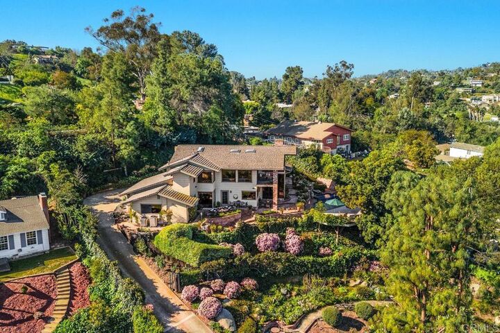 Property Photo: 1605 Vista Del Valle CA 92019