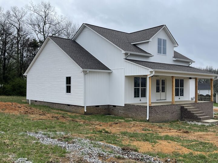 Property Photo:  18 Eli Court  TN 38468 