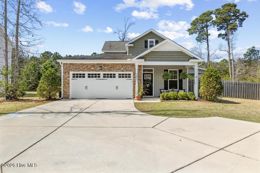 Property Photo:  105 Fletcher Lane  NC 28443 