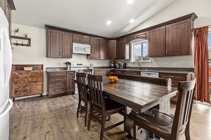 Property Photo:  5125 Avalon Lane  MT 59847 