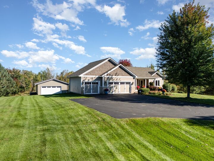 Property Photo:  14951 Furman Street NE  MN 55025 