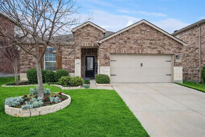Property Photo: 3121 Walker Creek Drive TX 75068
