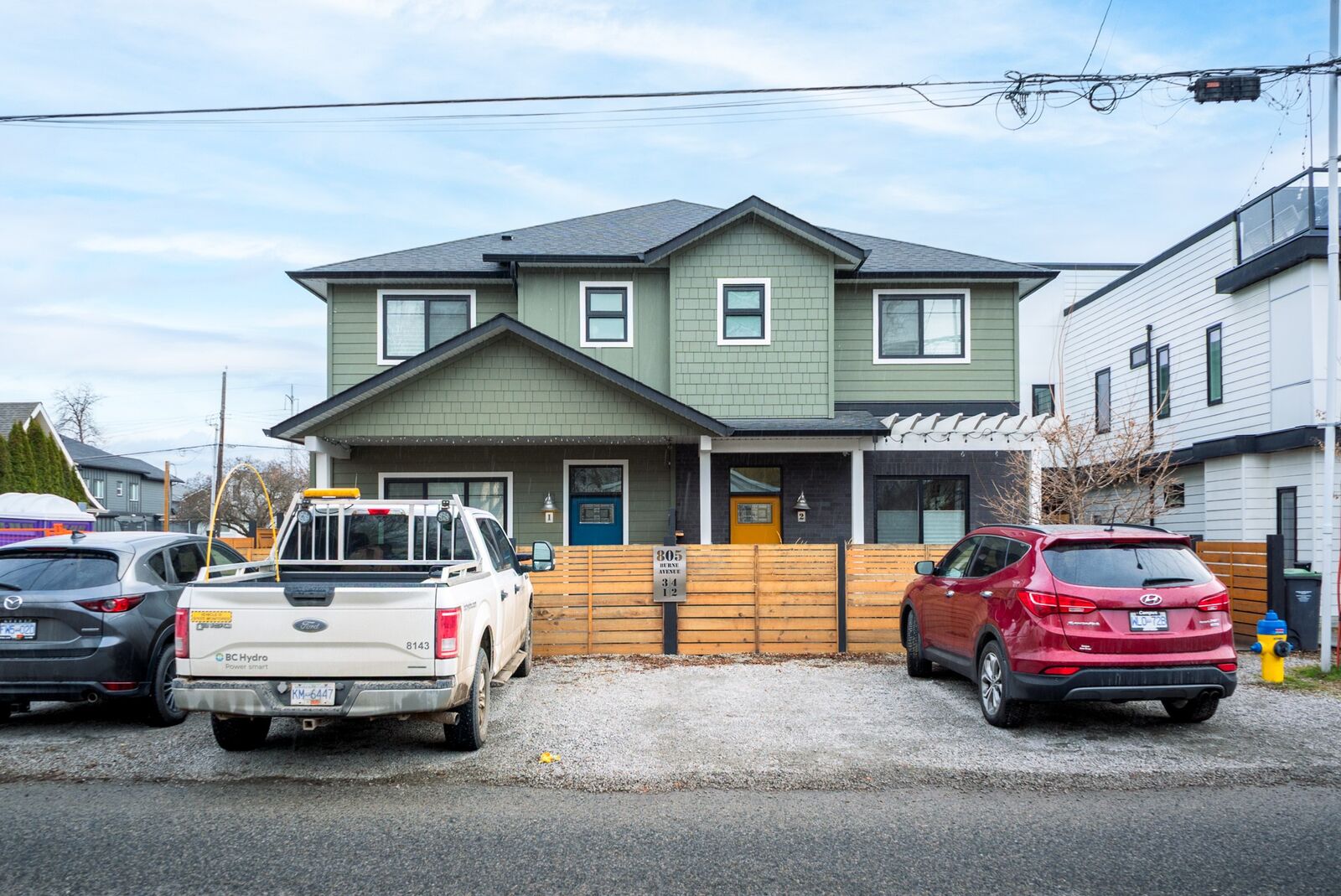 Property Photo:  805 Burne Avenue 4  BC V1Y 5P6 