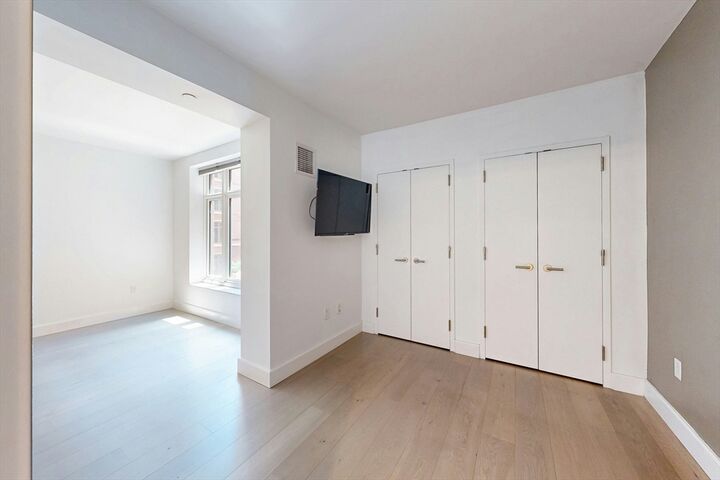 Property Photo:  100 Lovejoy Wharf 5Q  MA 02114 