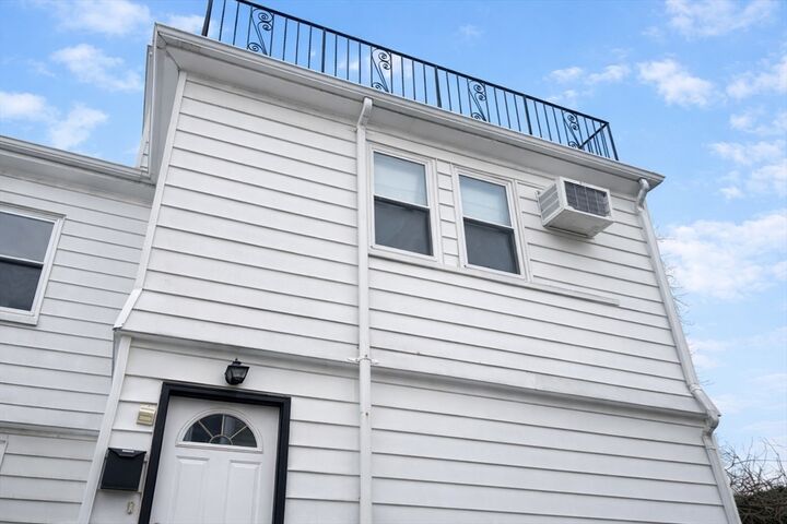 Property Photo:  55 Clarendon St 2  MA 02148 