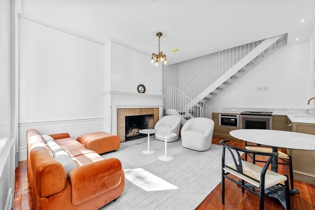 Property Photo:  320 Tappan St. 1  MA 02445 