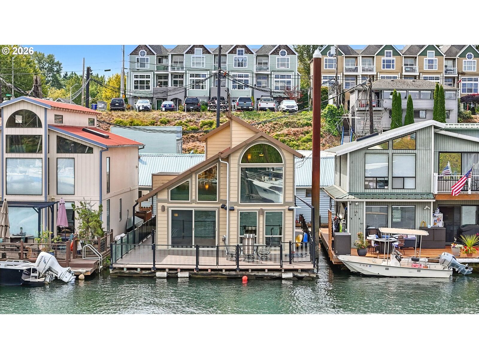 Property Photo: 331 NE Bridgeton 10 OR 97211