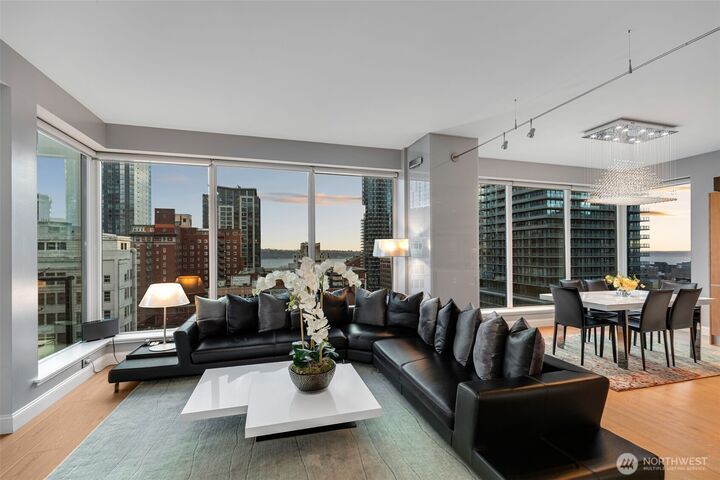 Property Photo:  1920  4th Avenue 1405  WA 98101 