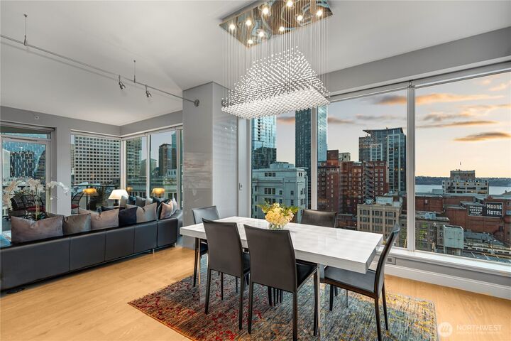 Property Photo:  1920  4th Avenue 1405  WA 98101 