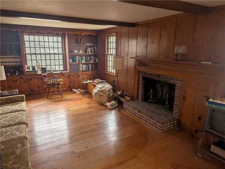 Property Photo:  23 Wildrose Court  RI 02888 