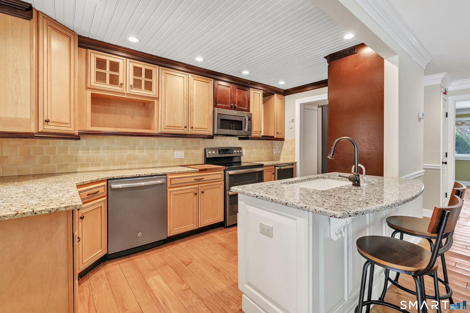 Property Photo:  78 Heritage Village B  CT 06488 