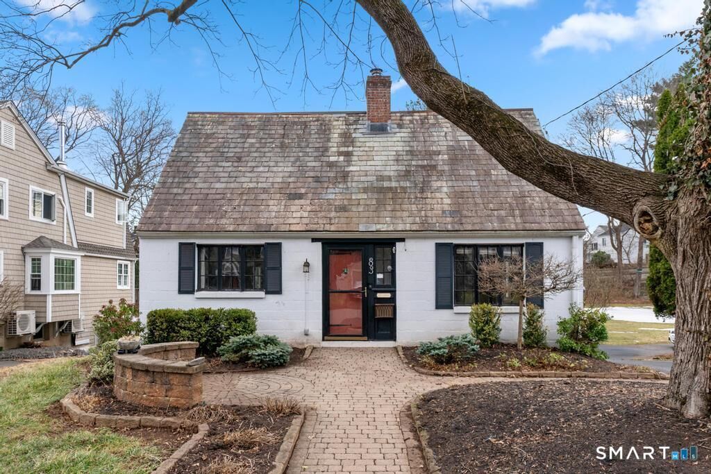 Property Photo:  83 Meadowbrook Road  CT 06107 