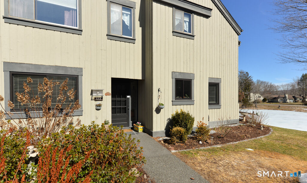 Property Photo:  44A Heritage Village 44A  CT 06488 