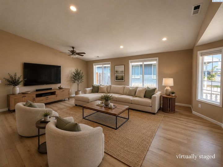 Property Photo: 6604 Gehrig Dr. WA 99301