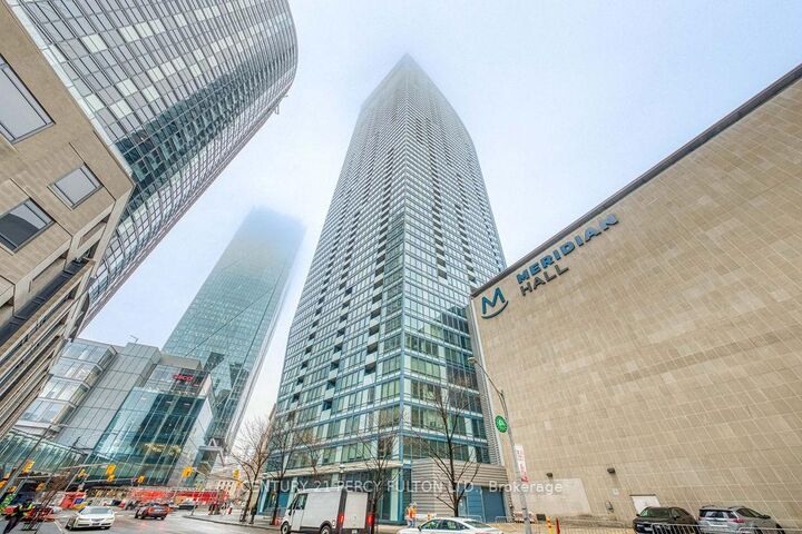 Property Photo:  8 The Esplanade N/A 3506  ON M5E 0A6 