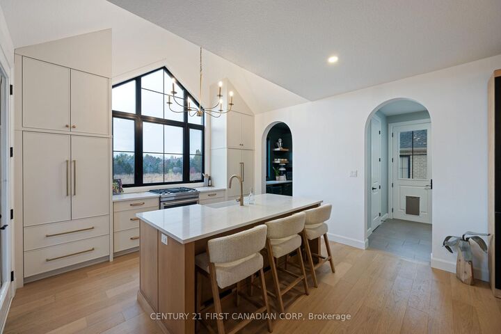 Property Photo:  2190 Linkway Boulevard  ON N6K 0K8 