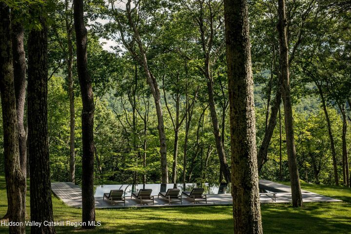 Property Photo:  55 Nordic  NY 12498 