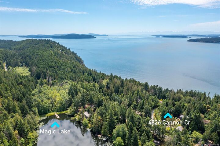 Property Photo: 4826 Cannon Cres BC V0N 2M2