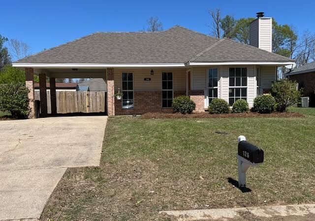 Property Photo: 126 Fleetwood Dr. MS 39180