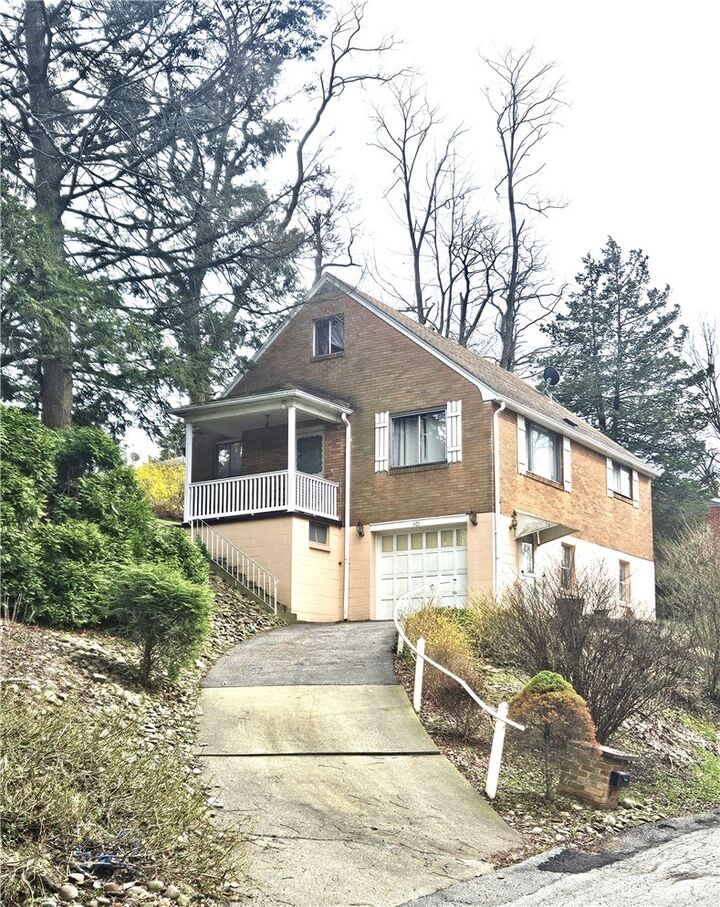 Property Photo:  401 Marvin St  PA 15137 