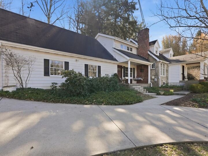 Property Photo: 5971 Cherryview Ln PA 15102