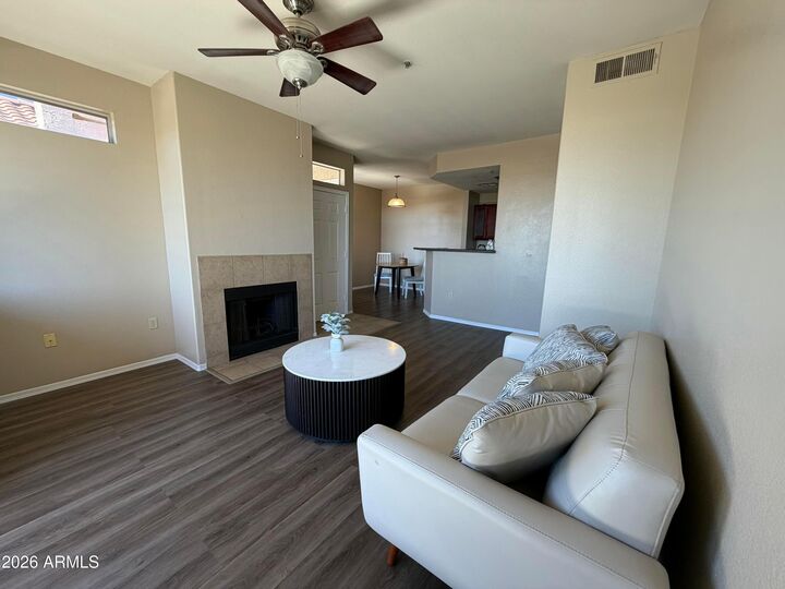 Property Photo:  3830 E Lakewood Parkway E Apt 3027  AZ 85048 