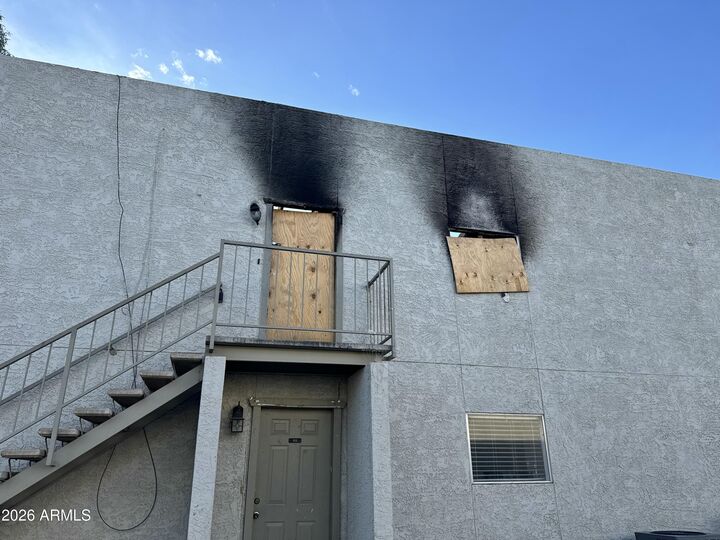 Property Photo:  2825 E Paradise Lane  AZ 85032 