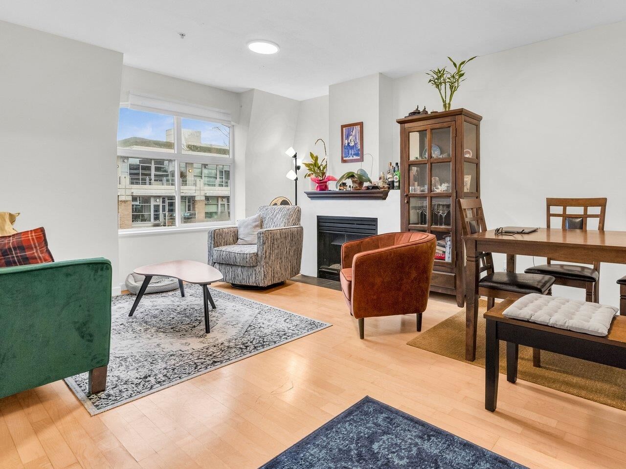Property Photo: 3349 Dunbar Street 102 BC V6S 2B9