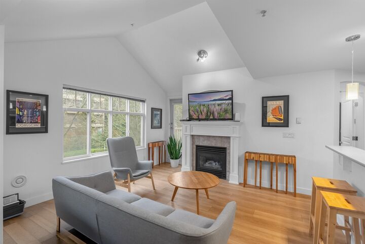 Property Photo: 333 E 1st Street 302 BC V7L 4W9