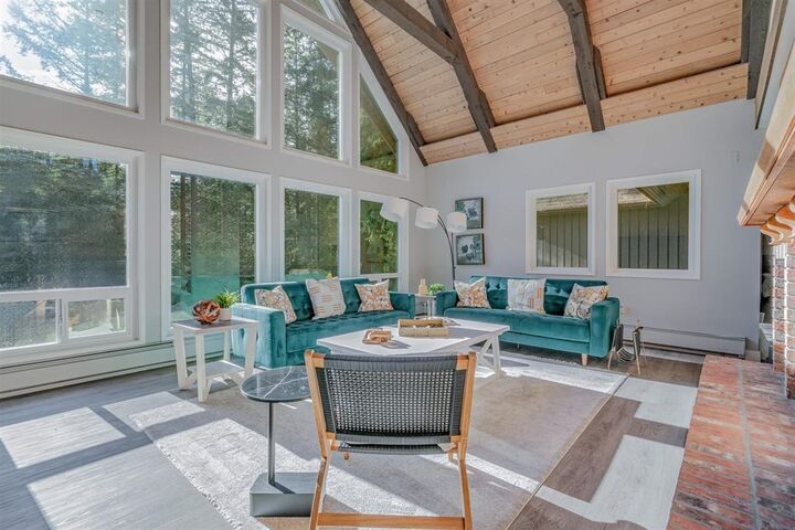 Property Photo: 20264 27 Avenue BC V2Z 1X3