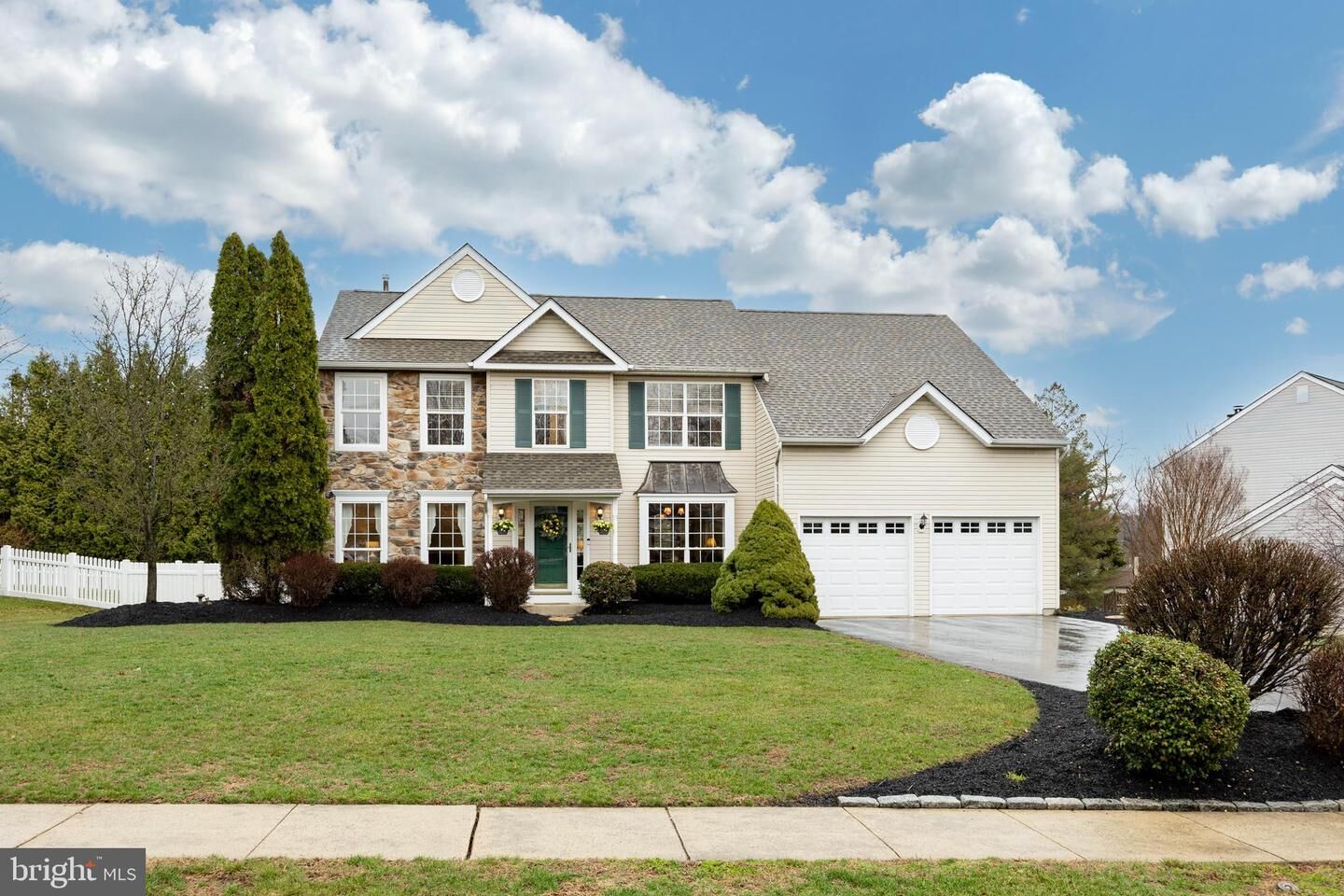Property Photo:  891 Winding River Lane  PA 19460 