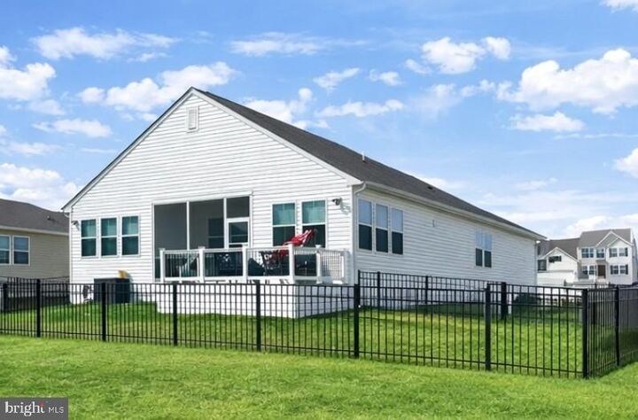 Property Photo:  1002 Buxton Circle  DE 19962 