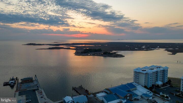 Property Photo:  1 Dock Street 301  MD 21817 