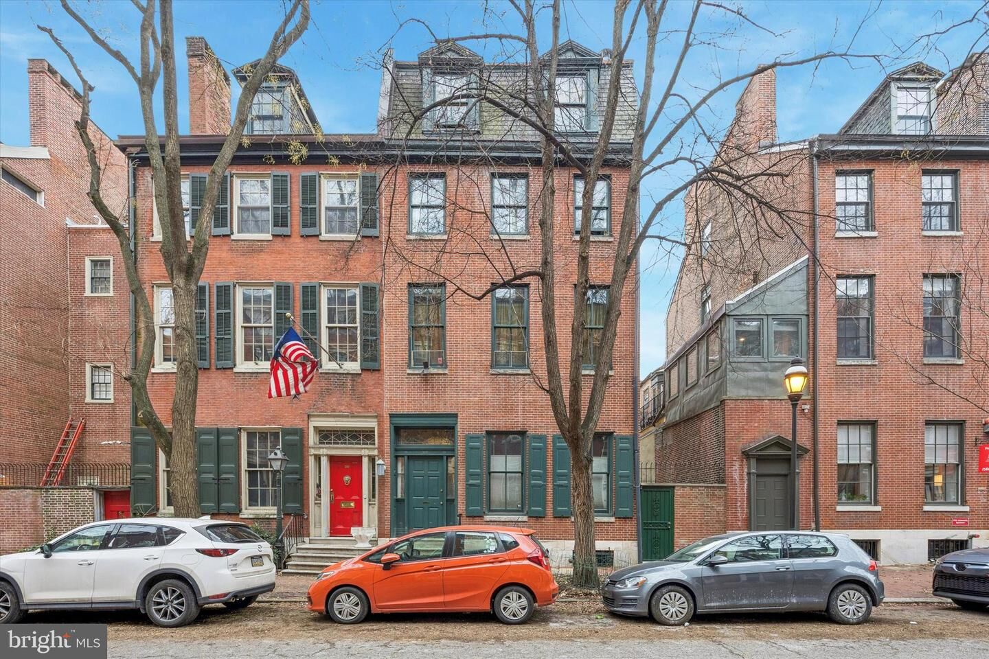 Property Photo:  916 Clinton Street 1rst Floor  PA 19107 