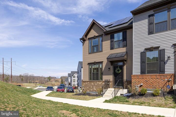 Property Photo:  1128 Spur Lane  VA 22401 