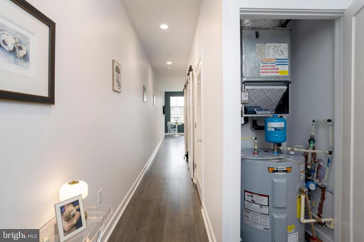 Property Photo: 141 West Street 201 MD 21401