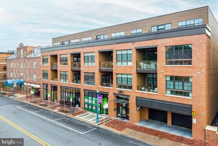 Property Photo:  141 West Street 201  MD 21401 