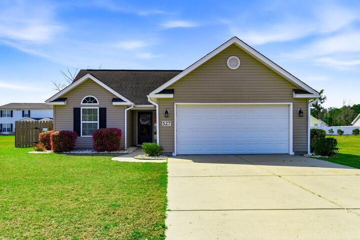 Property Photo: 527 Cottage Oaks Circle SC 29579