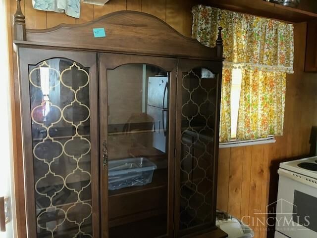 Property Photo:  1297 Landis Lane  OH 45231 