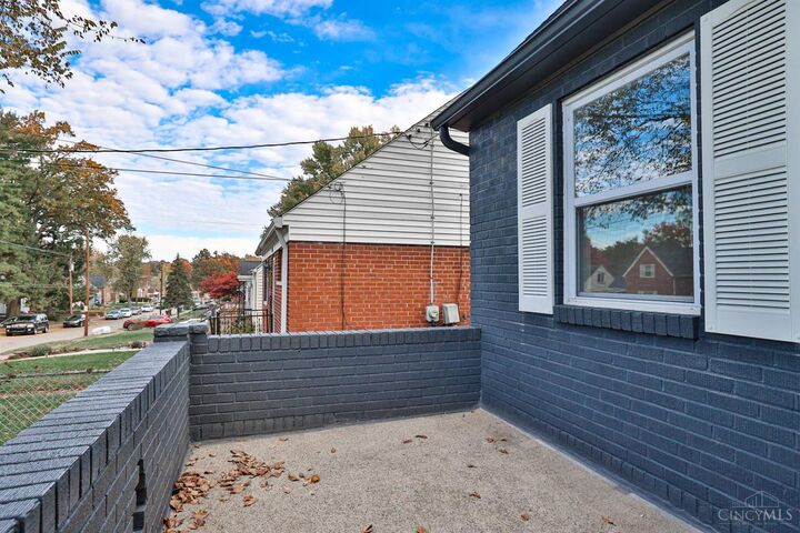 Property Photo:  6402 Mayflower Avenue  OH 45237 