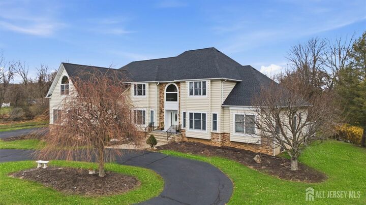 Property Photo:  3 Cole Court  NJ 08822 